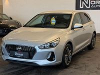 Gebraucht Hyundai i30 Trend 110 PS (80 kW) 2017 Silber Limousine