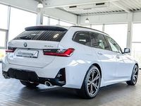 Gebraucht BMW 330e Shadowline 292 PS (214 kW) 2025 Weiß Kombi