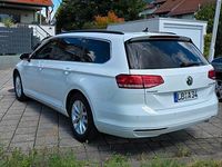 Gebraucht VW Passat Comfortline 150 PS (110 kW) 2015 Weiß Kombi