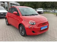 Gebraucht Fiat 500e Red 86 kW (118 PS) 2022 Red vr111/a) (rot Kleinwagen