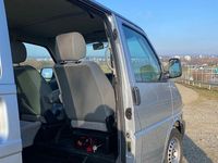 Gebraucht VW T4 102 PS (75 kW) 2001 Silber Van