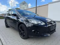 Gebraucht Ford Focus Titanium 140 PS (102 kW) 2014 Schwarz Kombi