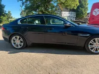 Gebraucht Jaguar XE 163 PS (119 kW) 2017 Blau Limousine