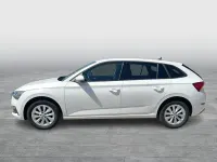 Gebraucht Skoda Scala Ambition 95 PS (69 kW) 2023 Weiß Kleinwagen