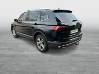 Gebraucht VW Tiguan Allspace Elegance 200 PS (147 kW) 2023 Deep black perleffekt SUV