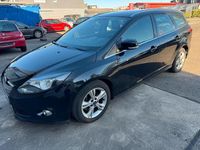 Gebraucht Ford Focus Champions Edition 116 PS (85 kW) 2012 Schwarz Kombi