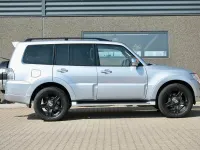 Gebraucht Mitsubishi Pajero Instyle 190 PS (139 kW) 2017 Silber SUV