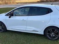 Gebraucht Renault Clio IV R.S. 200 PS (147 kW) 2015 Weiß Limousine