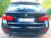 Gebraucht BMW 320 184 PS (135 kW) 2013 Schwarz Kombi