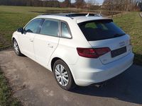 Gebraucht Audi A3 Sport 150 PS (110 kW) 2015 Weiß Limousine