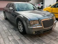 Usado Chrysler 300C 218 CV (160 kW) 2006 Plateado Berlina