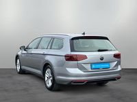 Gebraucht VW Passat Elegance 200 PS (147 kW) 2021 Pyritsilber metallic Kombi