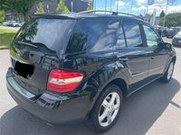 Gebraucht Mercedes ML320 224 PS (164 kW) 2006 Schwarz SUV