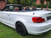 Gebraucht BMW 118 Cabriolet 143 PS (105 kW) 2011 Weiß Cabrio