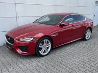 Używany Jaguar XE R-Dynamic 300 KM (220 kW) 2021 Czerwony Sedan/Limuzyna