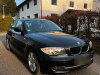 Gebraucht BMW 116 Advantage 122 PS (89 kW) 2011 Schwarz Kleinwagen