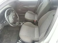 Gebraucht Ford Fiesta 94 PS (69 kW) 2002 Silber Kleinwagen