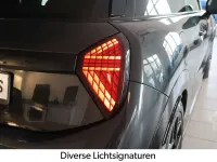 Używany Mini John Cooper Works 187 KM (137 kW) 2024 Czarny Hatchback