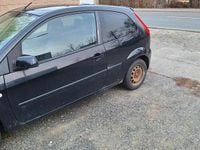 Gebraucht Ford Fiesta 80 PS (58 kW) 2008 Schwarz Kleinwagen