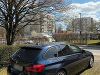 Gebraucht BMW 320 2015 Blau Kombi