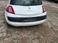 Gebraucht Renault Mégane II 82 PS (60 kW) 2003 Weiß Limousine