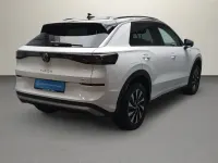 Neu VW T-Roc 116 PS (85 kW) 2026 Weiß SUV