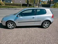 Gebraucht VW Golf 75 PS (55 kW) 2004 Silber Coupé