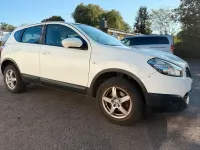 Gebraucht Nissan Qashqai 117 PS (86 kW) 2012 Weiß SUV