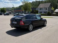 Używany Mercedes C280 231 KM (169 kW) 2005 Czarny Kombi