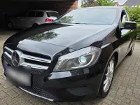 Gebraucht Mercedes A180 109 PS (80 kW) 2014 Schwarz Kleinwagen