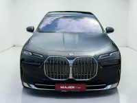 Gebraucht BMW 750e Performance 489 PS (359 kW) 2023 Schwarz Limousine