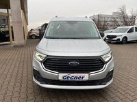 Gebraucht Ford Tourneo Titanium 122 PS (89 kW) 2024 Silber Van / Kleinbus