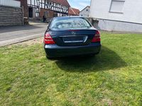 Gebraucht Mercedes E280 Classic 190 PS (139 kW) 2006 Blau Limousine