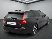 Gebraucht Volvo V60 455 PS (334 kW) 2025 Schwarz Kombi