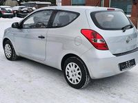 Gebraucht Hyundai i20 77 PS (56 kW) 2010 Grau Kleinwagen