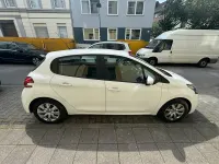 Gebraucht Peugeot 208 Active 68 PS (50 kW) 2016 Weiß Kleinwagen