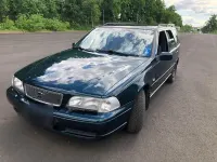 Używany Volvo V70 125 KM (91 kW) 1997 Zielony Kombi