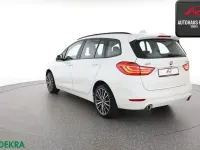 Gebraucht BMW 220 Advantage 190 PS (139 kW) 2018 Alpinweiss iii Kombi