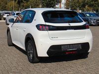 Gebraucht Peugeot e-208 Active 100 kW (136 PS) 2022 Schneeweiss Kleinwagen