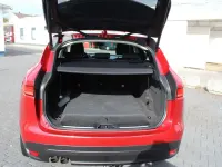 Gebraucht Jaguar F-Pace Ingenium 179 PS (131 kW) 2018 Rot SUV