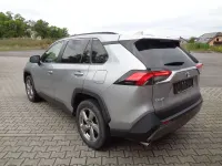 Gebraucht Toyota RAV4 Hybrid Team 178 PS (130 kW) 2021 Silver metallic SUV