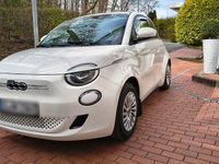Gebraucht Fiat 500e Action 69 kW (95 PS) 2022 Weiß Kleinwagen