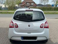 Second-hand Renault Twingo Dynamique 75 CP (55 kW) 2013 Alb Hatchback