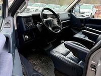 Gebraucht VW Caravelle 102 PS (75 kW) 2000 Silber Van / Kleinbus