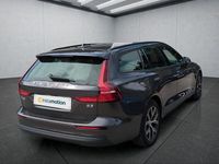 Gebraucht Volvo V60 163 PS (119 kW) 2024 Grau Kombi