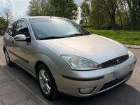 Usata Ford Focus 101 CV (74 kW) 2004 Argento Utilitaria