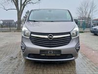 Gebraucht Opel Vivaro 125 PS (91 kW) 2018 Grau Van / Kleinbus