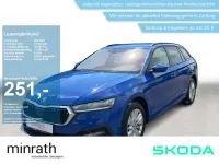 Gebraucht Skoda Octavia Ambition 150 PS (110 kW) 2023 Blau Kombi