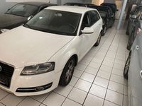 Gebraucht Audi A3 Attraction 105 PS (77 kW) 2011 Weiß Kleinwagen