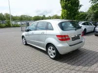 Gebraucht Mercedes B170 116 PS (85 kW) 2006 Silber Van / Kleinbus